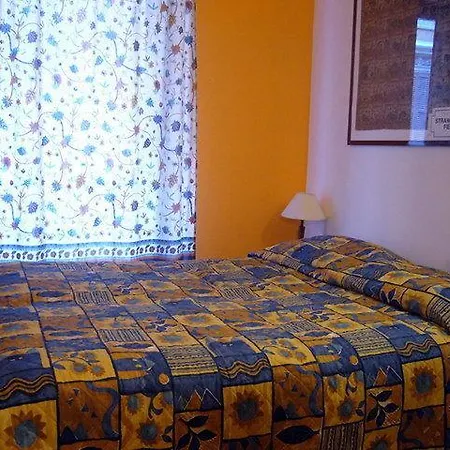 B&b&courtesy Roma