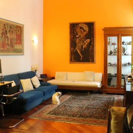 B&b&courtesy Rom